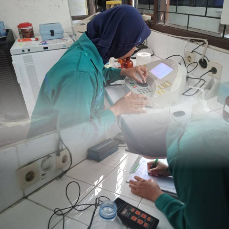 Taruna Politeknik KP Bone mengasah skill  Mengecek Kualitas Air di Bidang Perikanan melalui Kegiatan KPA Tahun 2023